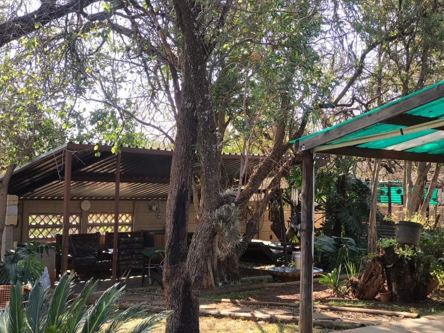 7 Bedroom Property for Sale in Rustenburg Rural North West